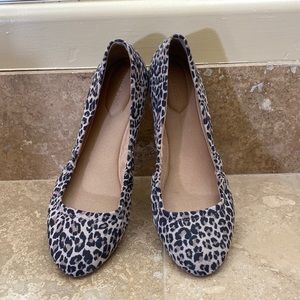 Violet & Red Cheetah print size 7 1/2. Ballet Flat